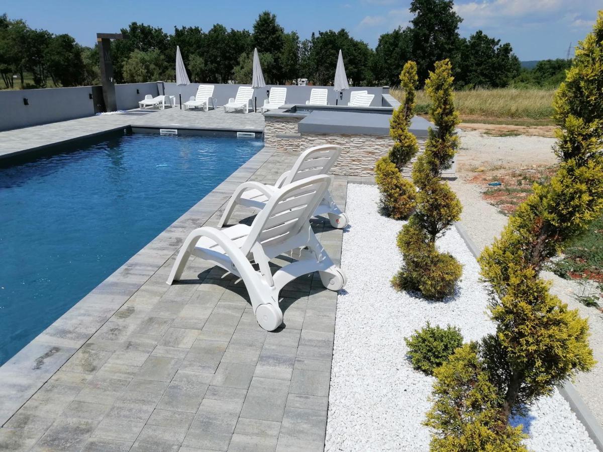 Apartment Camelia Porec Ngoại thất bức ảnh