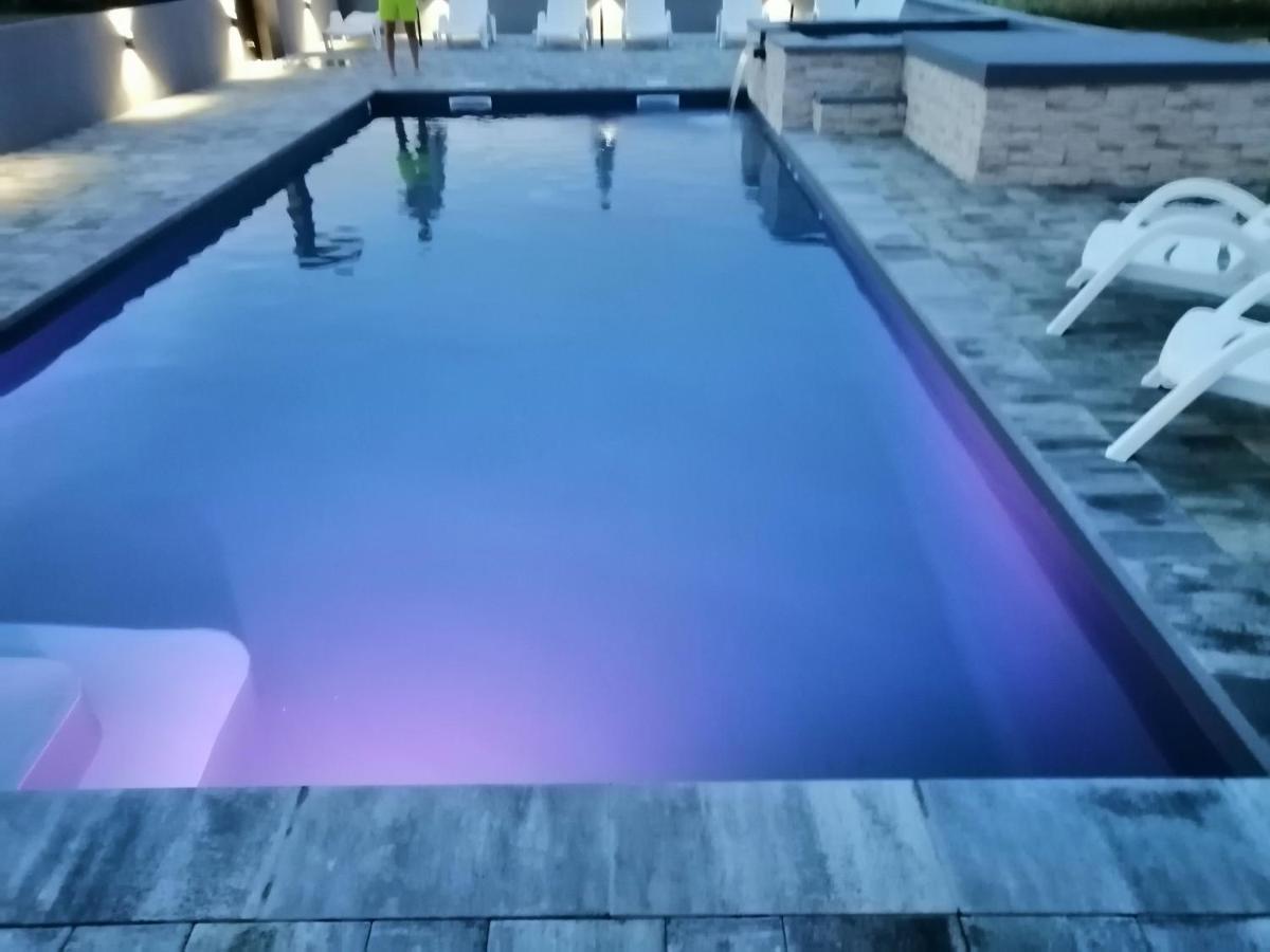 Apartment Camelia Porec Ngoại thất bức ảnh