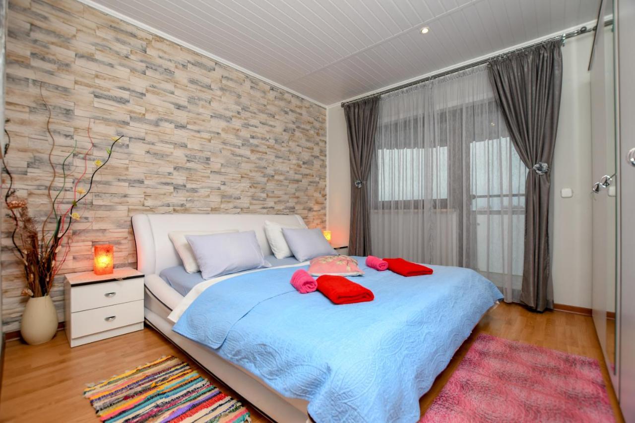 Apartment Camelia Porec Ngoại thất bức ảnh