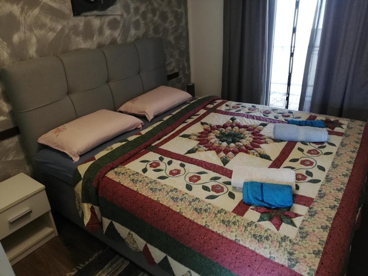 Apartment Camelia Porec Ngoại thất bức ảnh