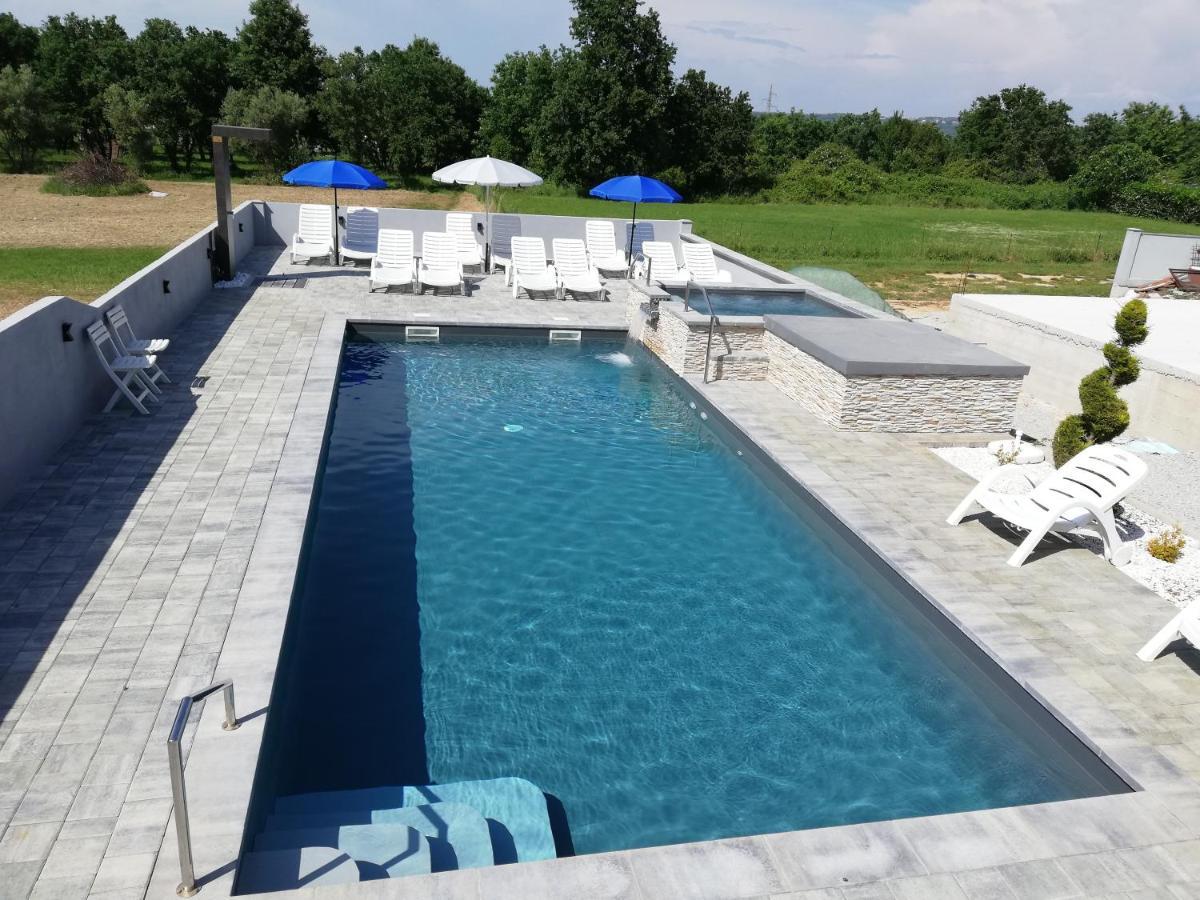 Apartment Camelia Porec Ngoại thất bức ảnh