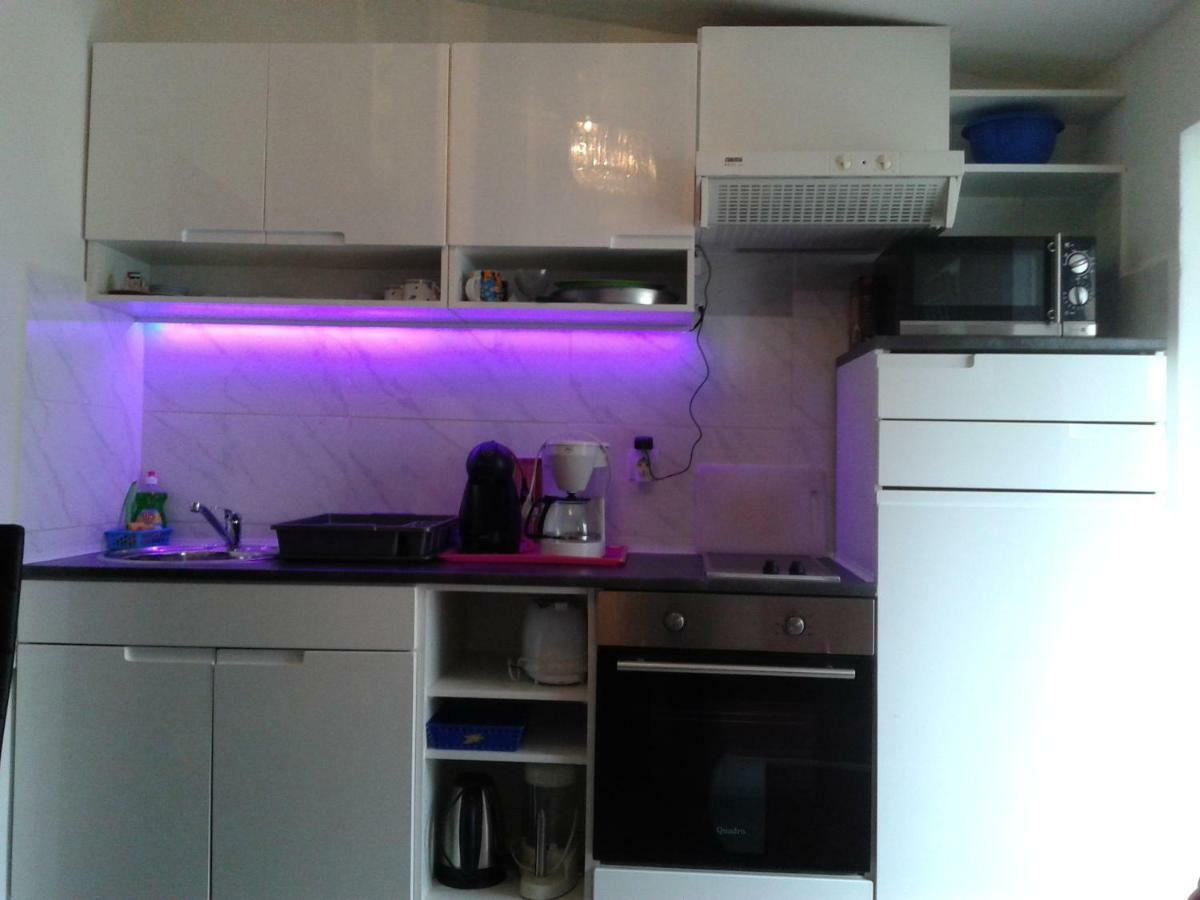 Apartment Camelia Porec Ngoại thất bức ảnh