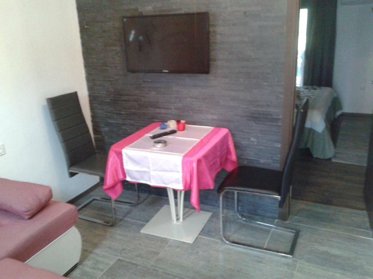 Apartment Camelia Porec Ngoại thất bức ảnh